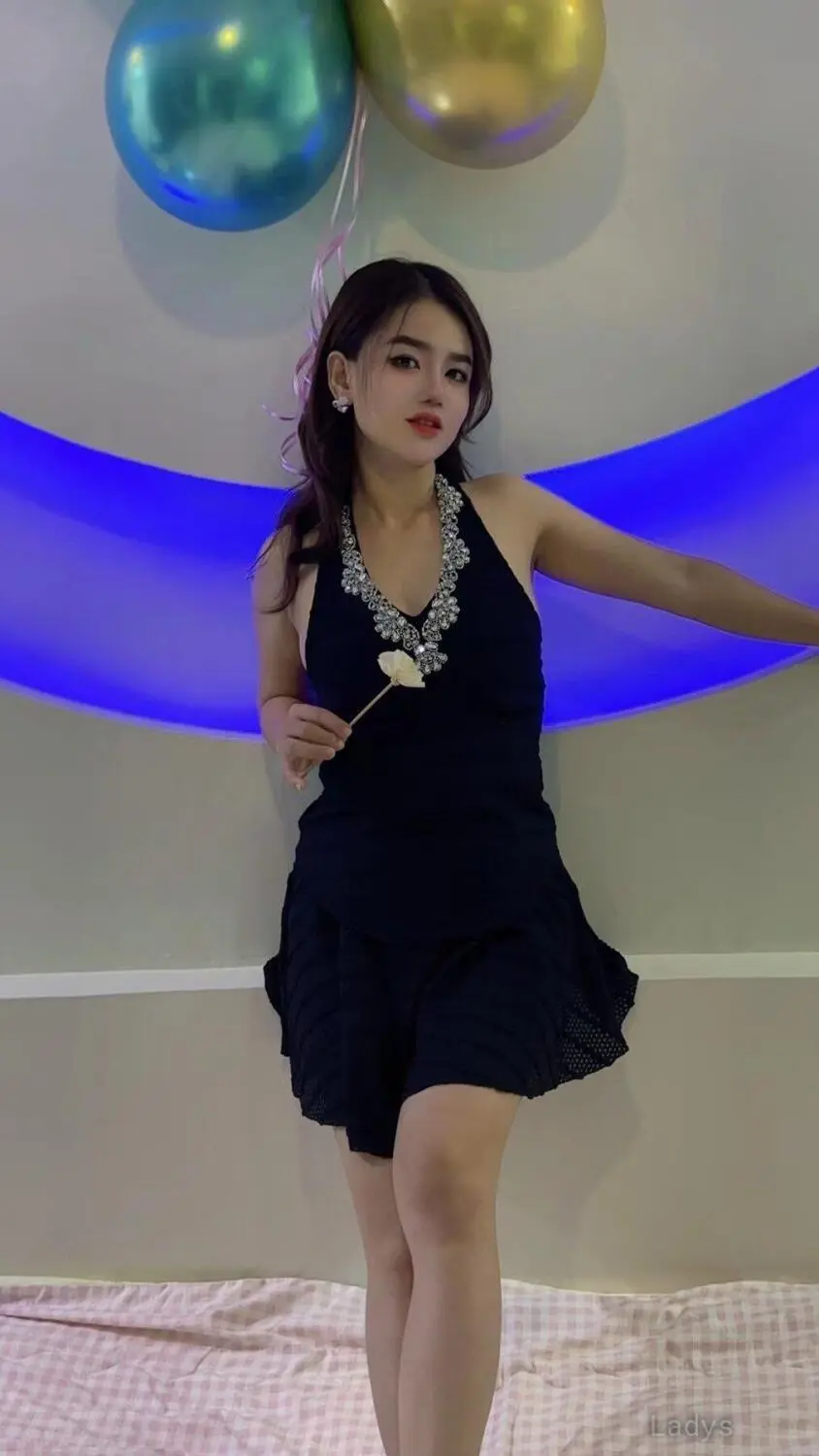 Mia, 21 years beautiful nude Riyadh escorts girl, height 160 sm, Weight  kg