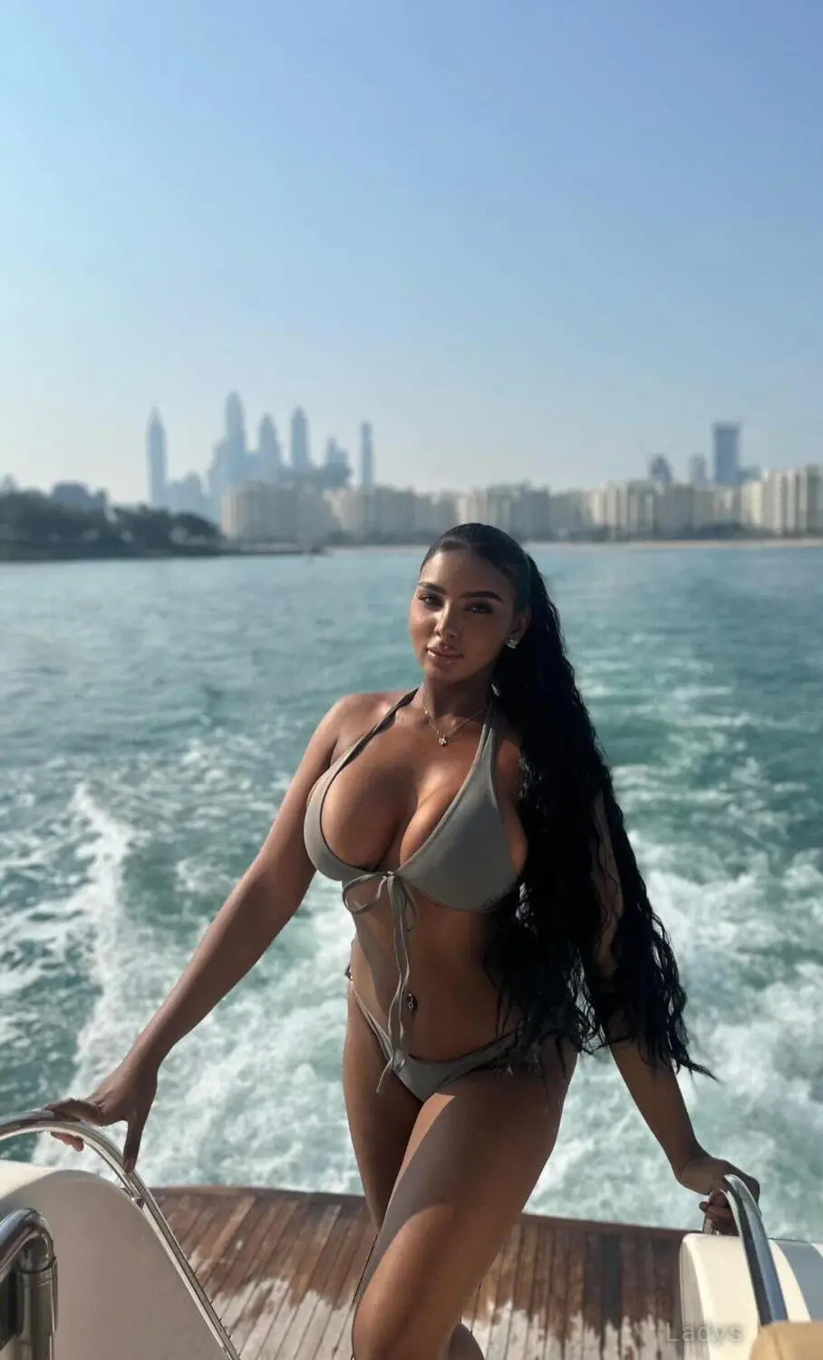 Muna, 24 years beautiful nude Riyadh escorts girl, height 173 sm, Weight  kg