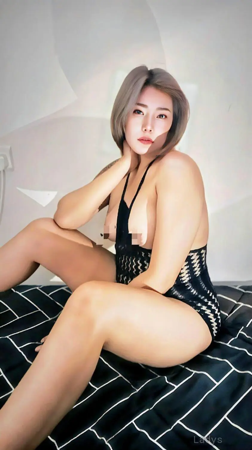 Nancy, 27 years beautiful nude Riyadh escorts girl, height 168 sm, Weight  kg