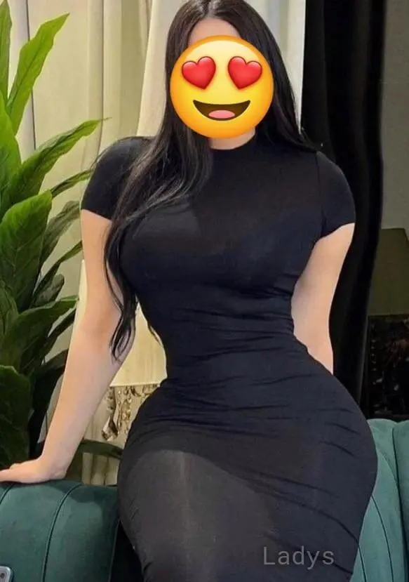 Yara, 26 years beautiful nude Riyadh escorts girl, height 170 sm, Weight kg