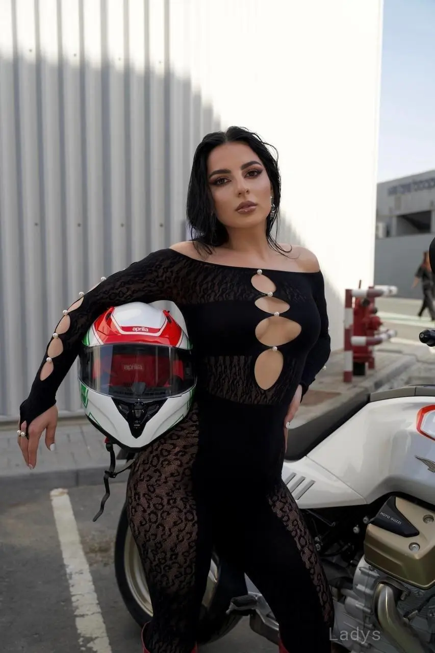 Emma, 23 years sexy hot local Riyadh excorts girl, height sm, Weight kg