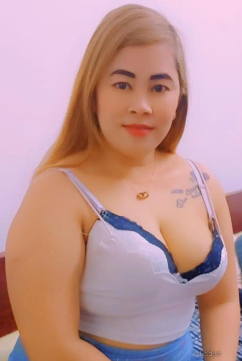 Huddah, 20 years sexy toples Riyadh scorts girl, height 167 sm, Weight  kg