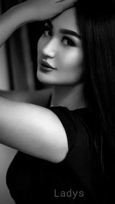 Adel, 22 years beautiful nude Roma escorts girl, height 169 sm, Weight 47 kg