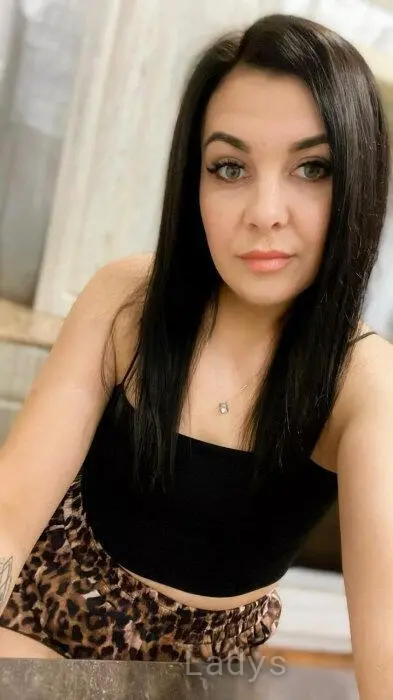 Diana, 25 years beautiful nude Roma escorts girl, height 166 sm, Weight 50 kg