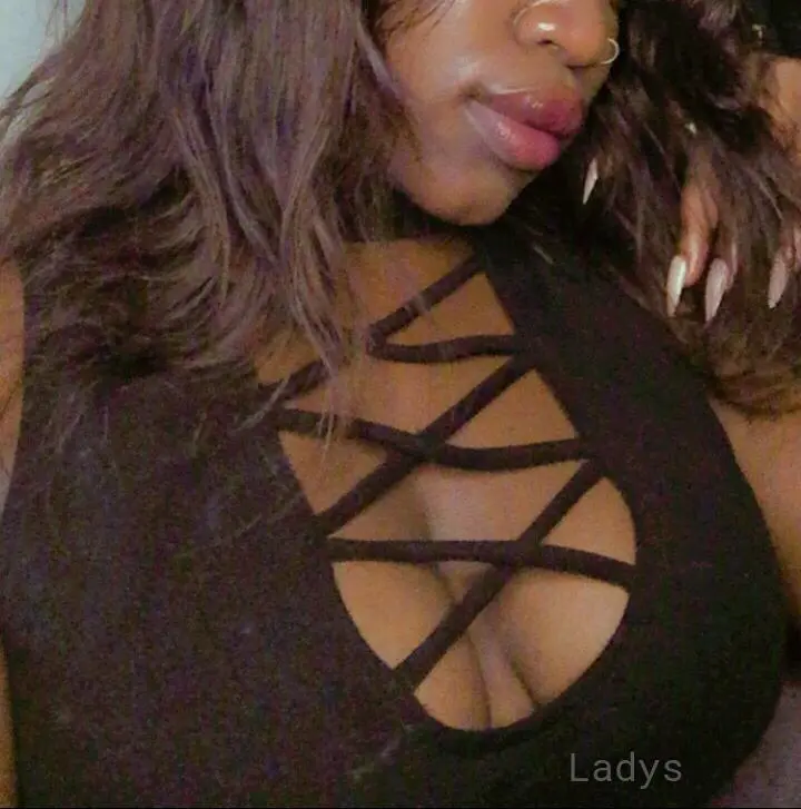 Tracey, 24 years old Rotterdam escort girl with big tits, height 176 sm, Weight  kg