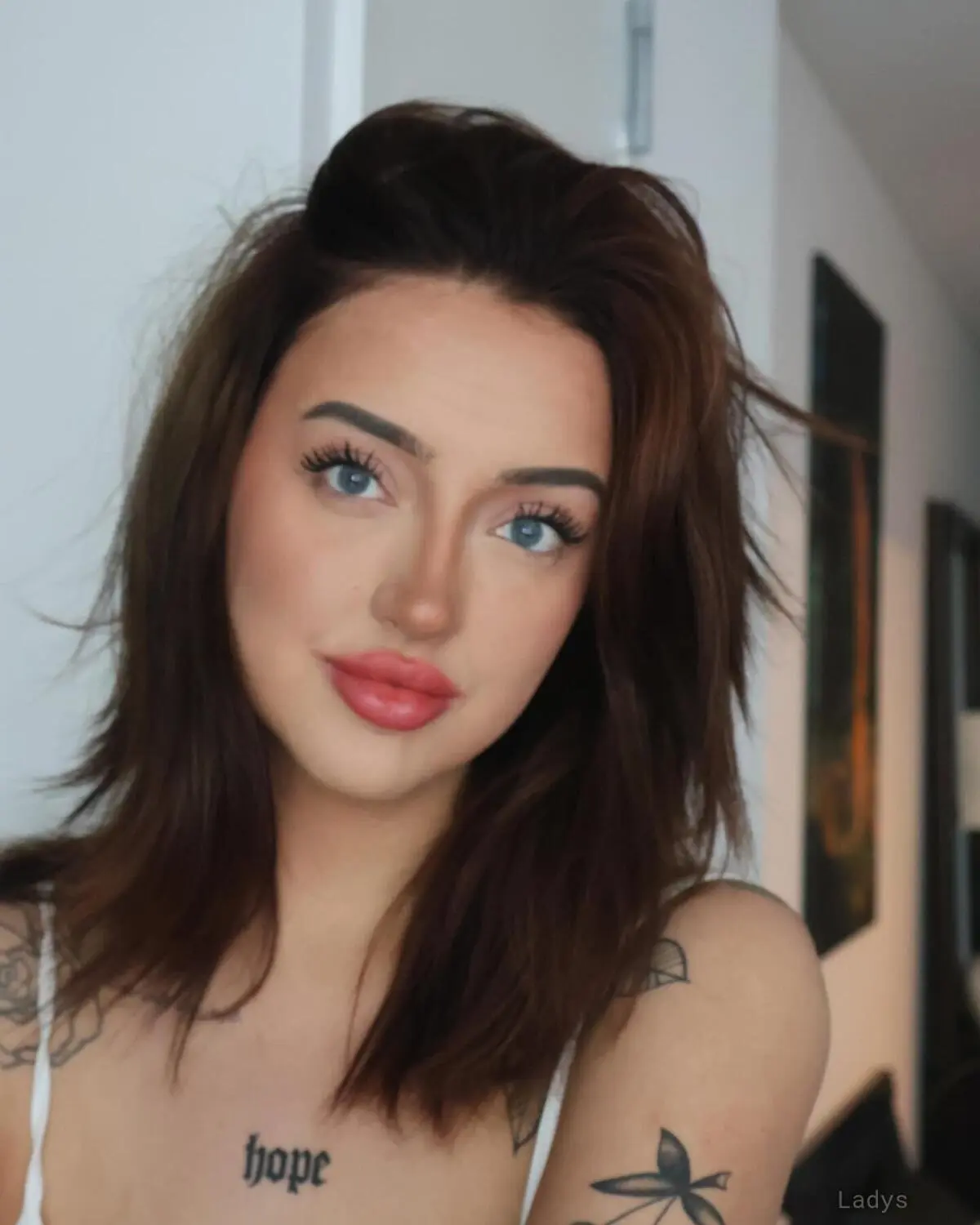 Meghkraus, 25 years old Sacramento escort girl with big tits, height 170 sm, Weight 60 kg