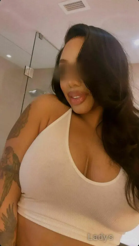 Ashley, 25 years beautiful nude Sacramento escorts girl, height 155 sm, Weight 68 kg