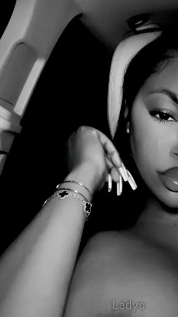 CARMEN WALKER, 27 years beautiful nude Sacramento escorts girl, height 178 sm, Weight 82 kg