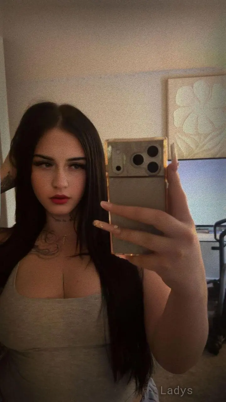 Honey baby, 22 years beautiful nude Sacramento escorts girl, height 132 sm, Weight 57 kg
