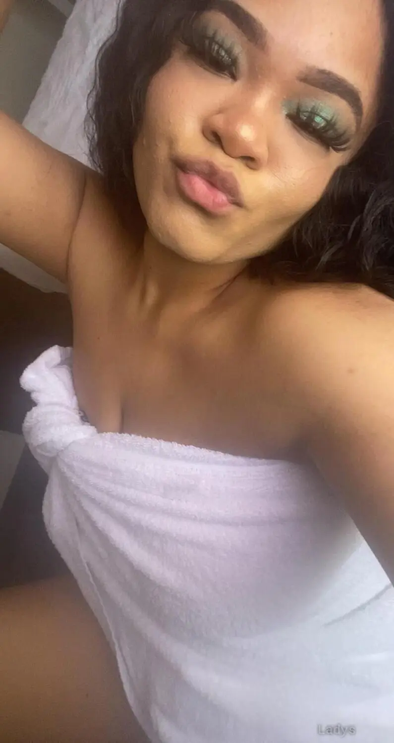 Monica, 22 years beautiful nude Sacramento escorts girl, height 159 sm, Weight 64 kg
