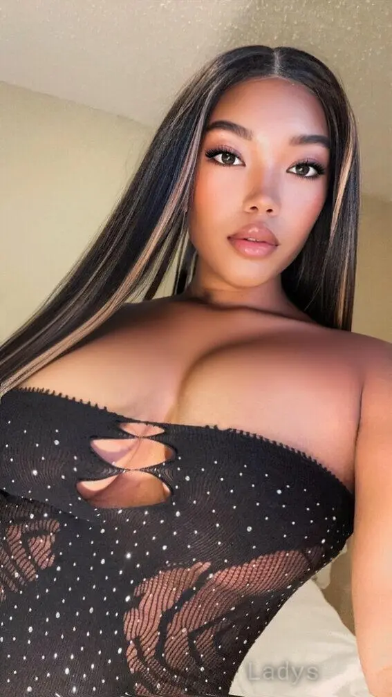 Paris, 25 years beautiful nude Sacramento escorts girl, height 165 sm, Weight 61 kg