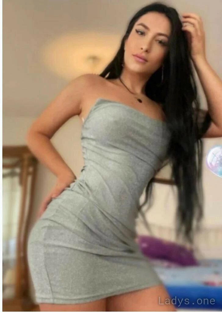 Maya, 23 years old Saint Julian escort girl with big tits, height 170 sm, Weight 54 kg