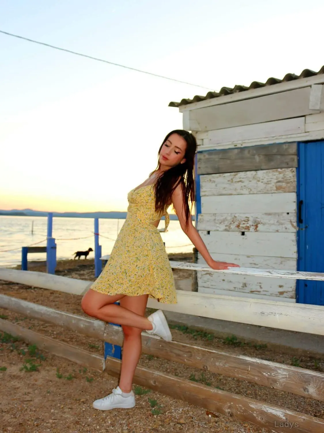 Hellolimoon, 26 years beautiful nude Saint Tropez escorts girl, height 170 sm, Weight 66 kg