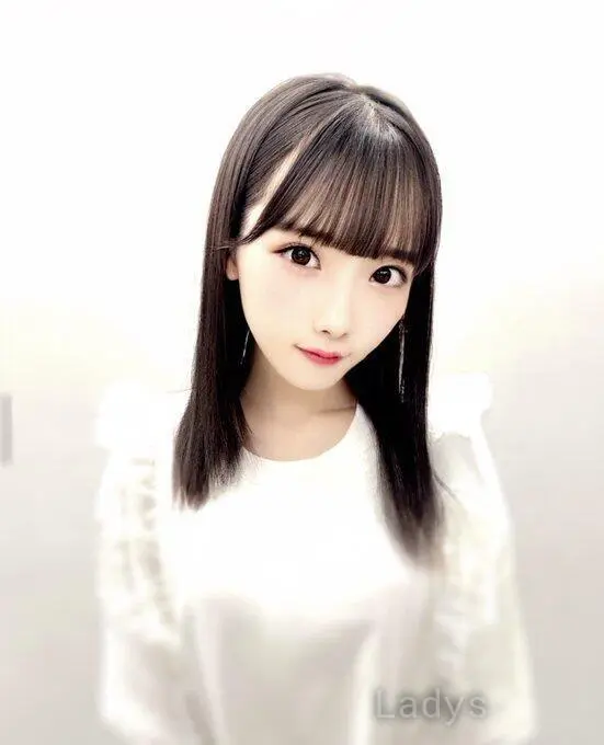 Valeria, 18 years old Saitama escort girl with big tits, height  sm, Weight  kg