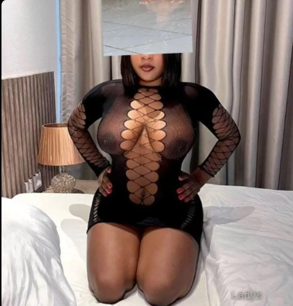Kyla, 27 years old Salalah escort girl with big tits, height 162 sm, Weight  kg