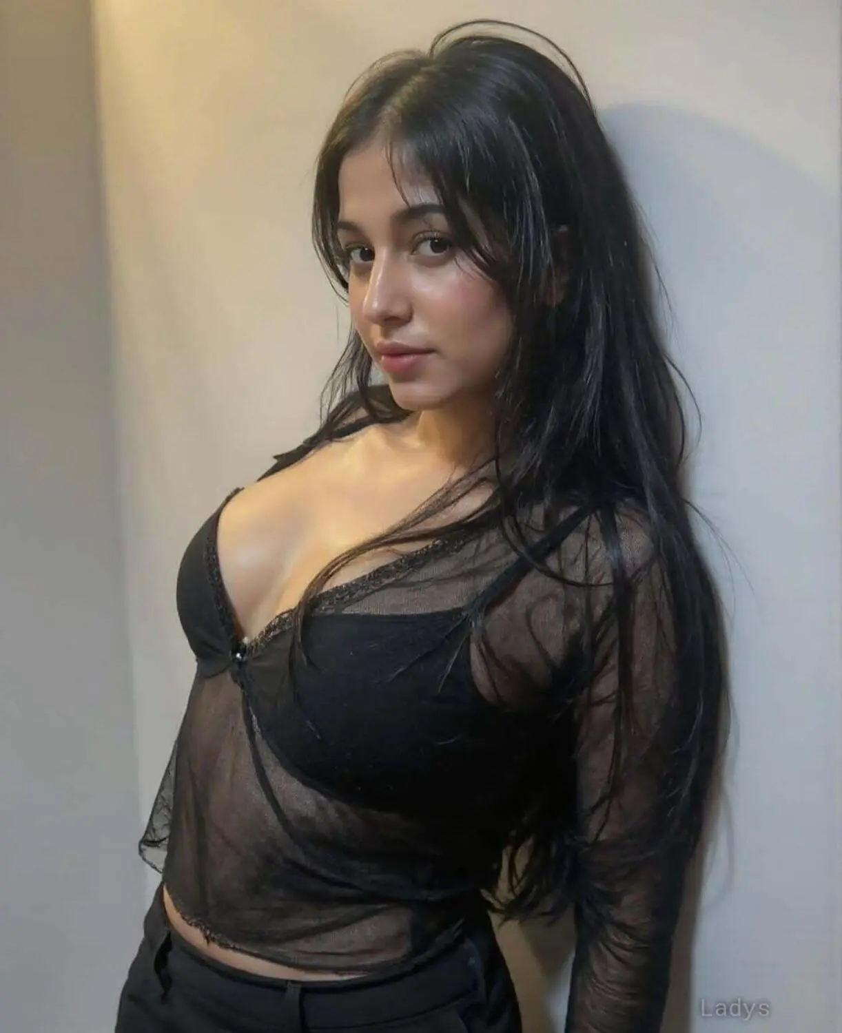 Lora, 22 years old Salalah escort girl with big tits, height 162 sm, Weight kg