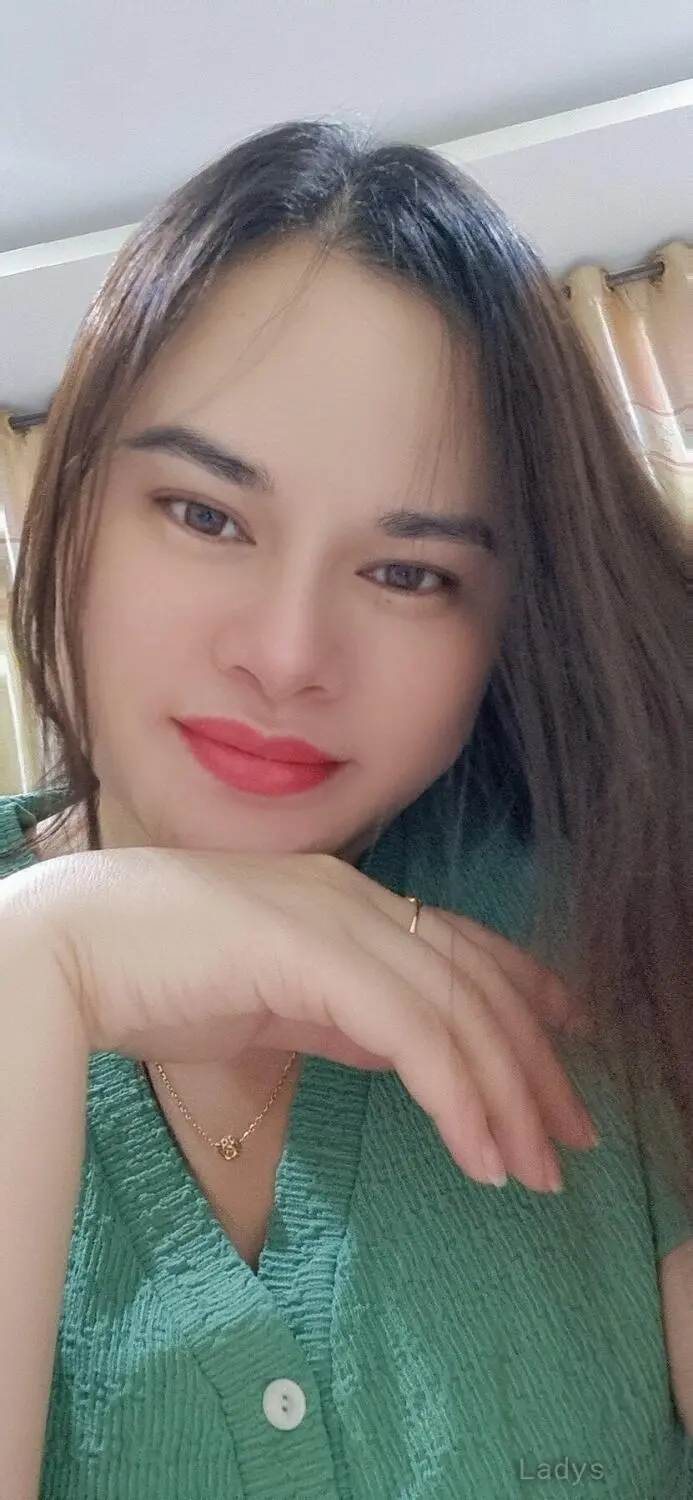 Morgan, 26 years old Salalah escort girl with big tits, height 162 sm, Weight  kg