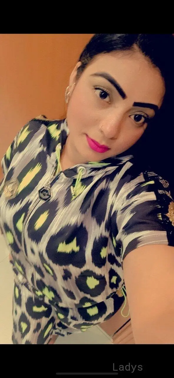 Saima, 25 years old Salalah escort girl with big tits, height 154 sm, Weight kg