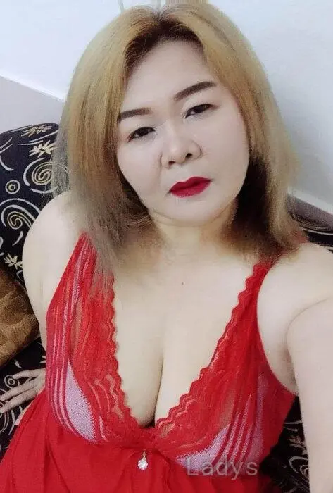 Tana, 38 years beautiful nude Salalah escorts girl, height 167 sm, Weight 75 kg
