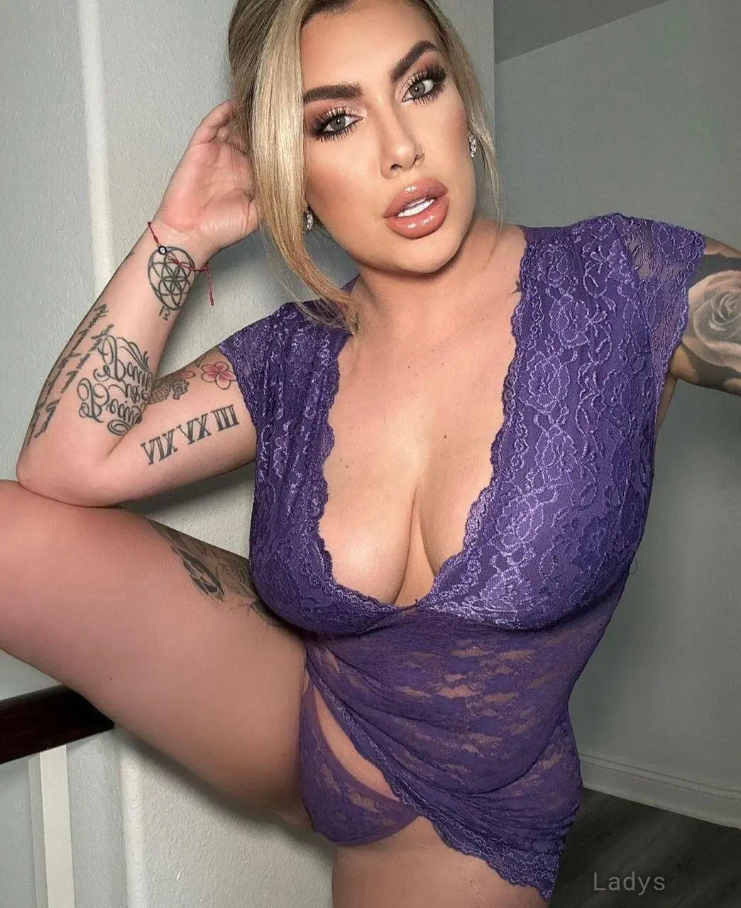 Peggy, 36 years old Salem escort girl with big tits, height 164 sm, Weight 47 kg