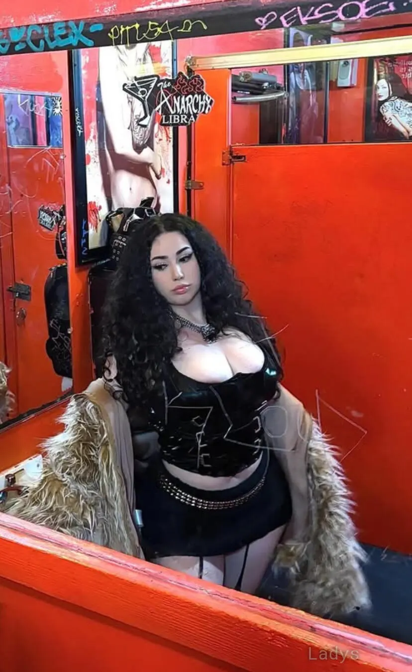 ADD ME UP ON TELEGRAM  britneystrk_23, 27 years sexy hot local Salem excorts girl, height 154 sm, Weight 65 kg