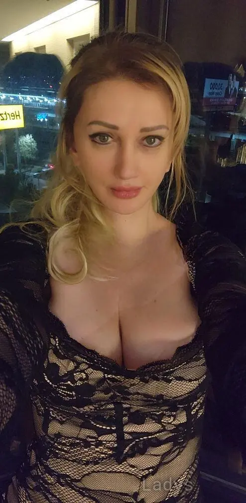Ms Nicoleta Tusovka, 36 years beautiful nude San Antonio escorts girl, height 173 sm, Weight 59 kg