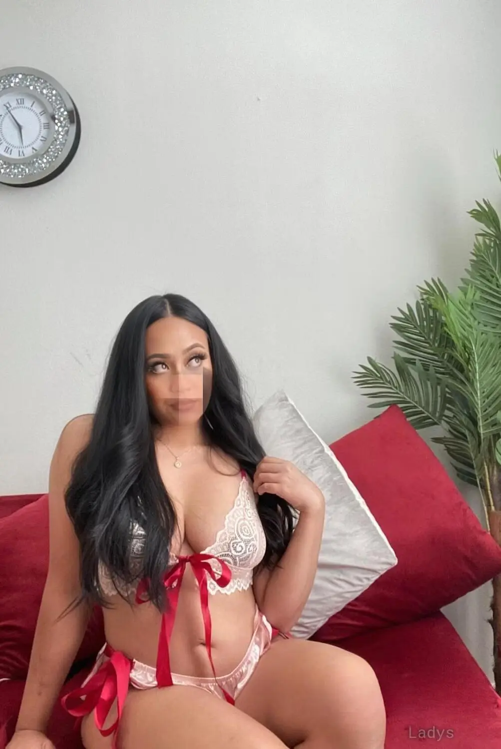 Leilani Tsunami, 30 years old San Diego escort girl with big tits, height 159 sm, Weight 56 kg