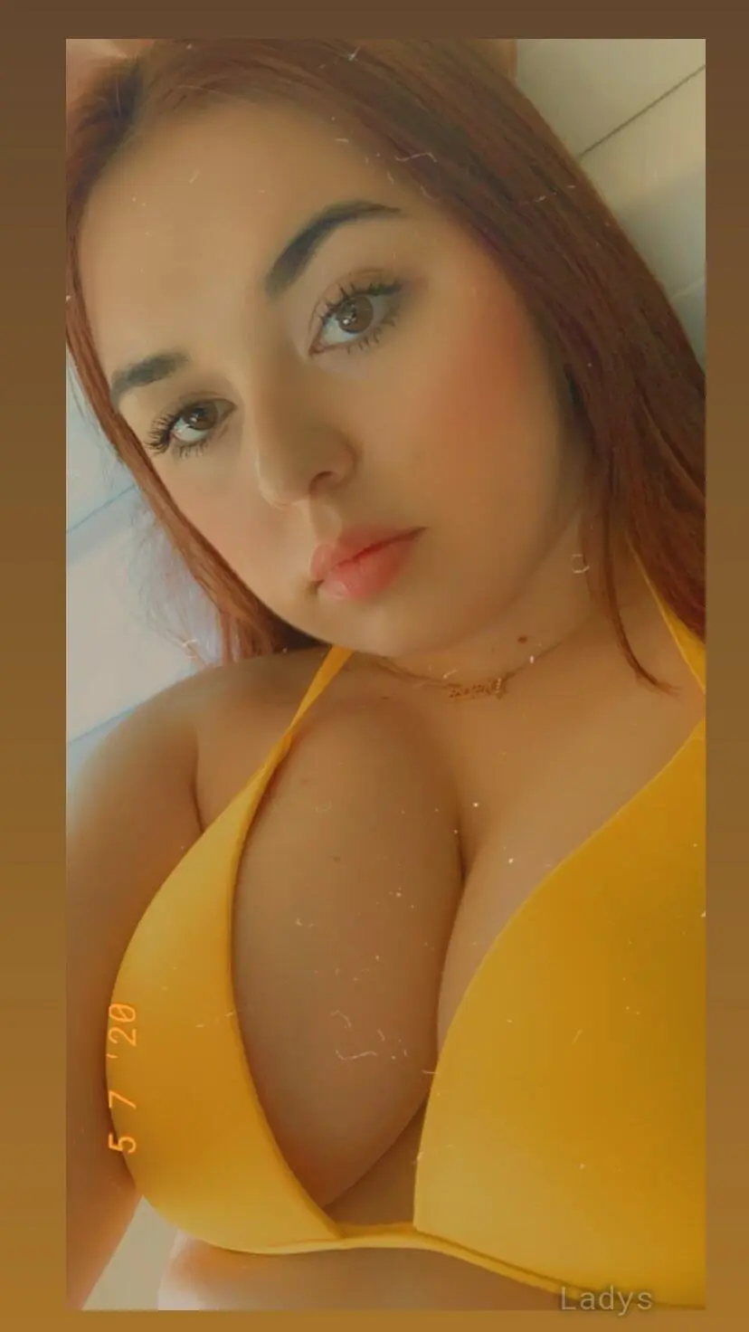 Nicole, 25 years old San Diego escort girl with big tits, height 142 sm, Weight 43 kg