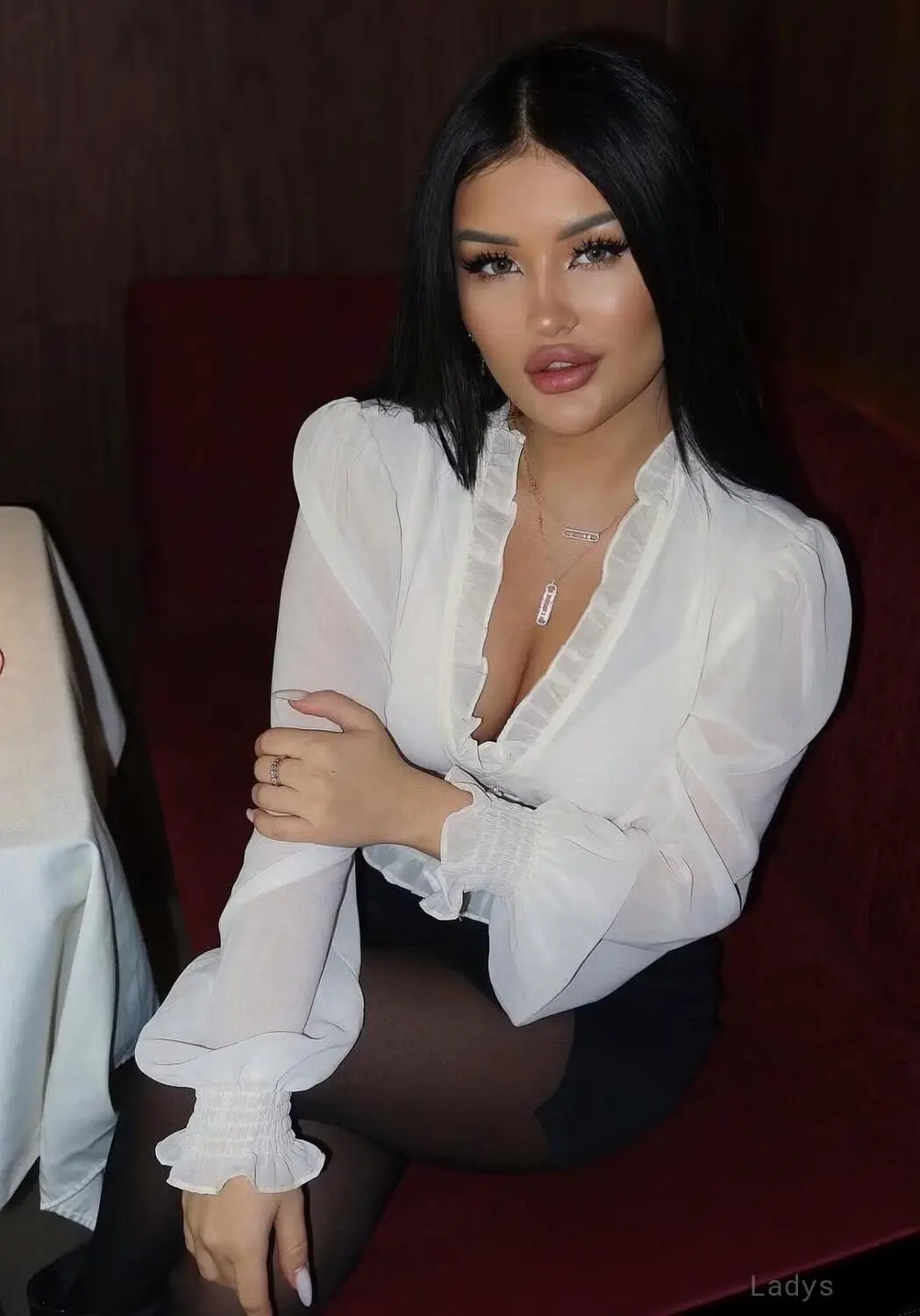 Alice, 20 years beautiful nude San Diego escorts girl, height 164 sm, Weight 62 kg