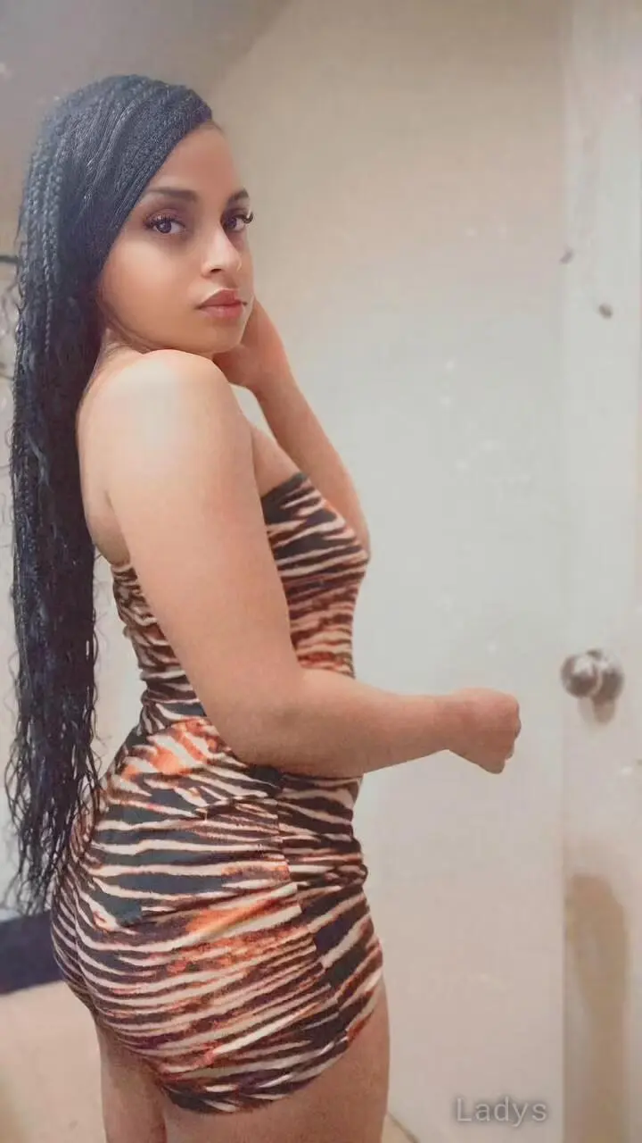 Amy Love, 20 years beautiful nude San Diego escorts girl, height 149 sm, Weight 55 kg