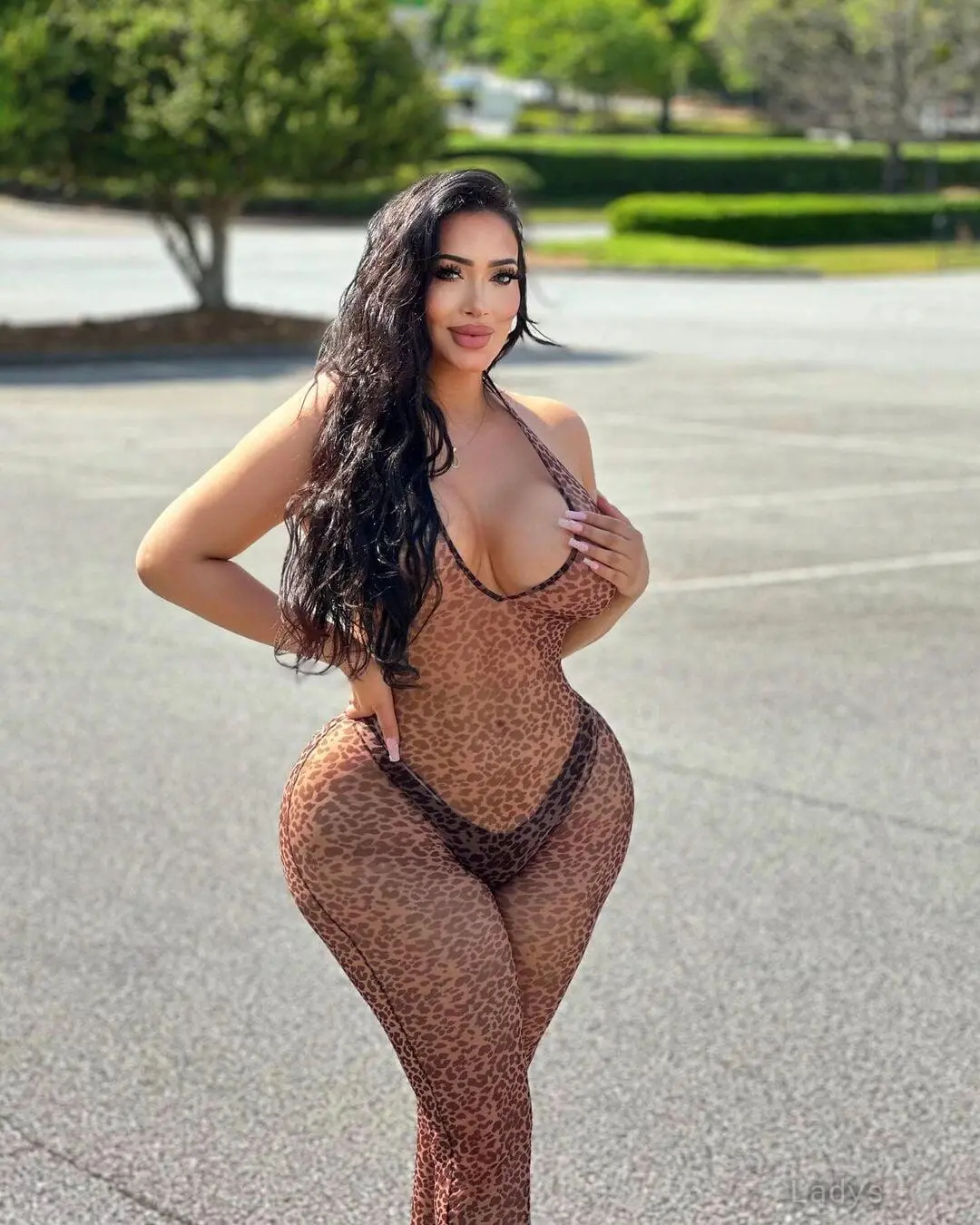 Anel Peralta, 26 years beautiful nude San Diego escorts girl, height 169 sm, Weight 72 kg