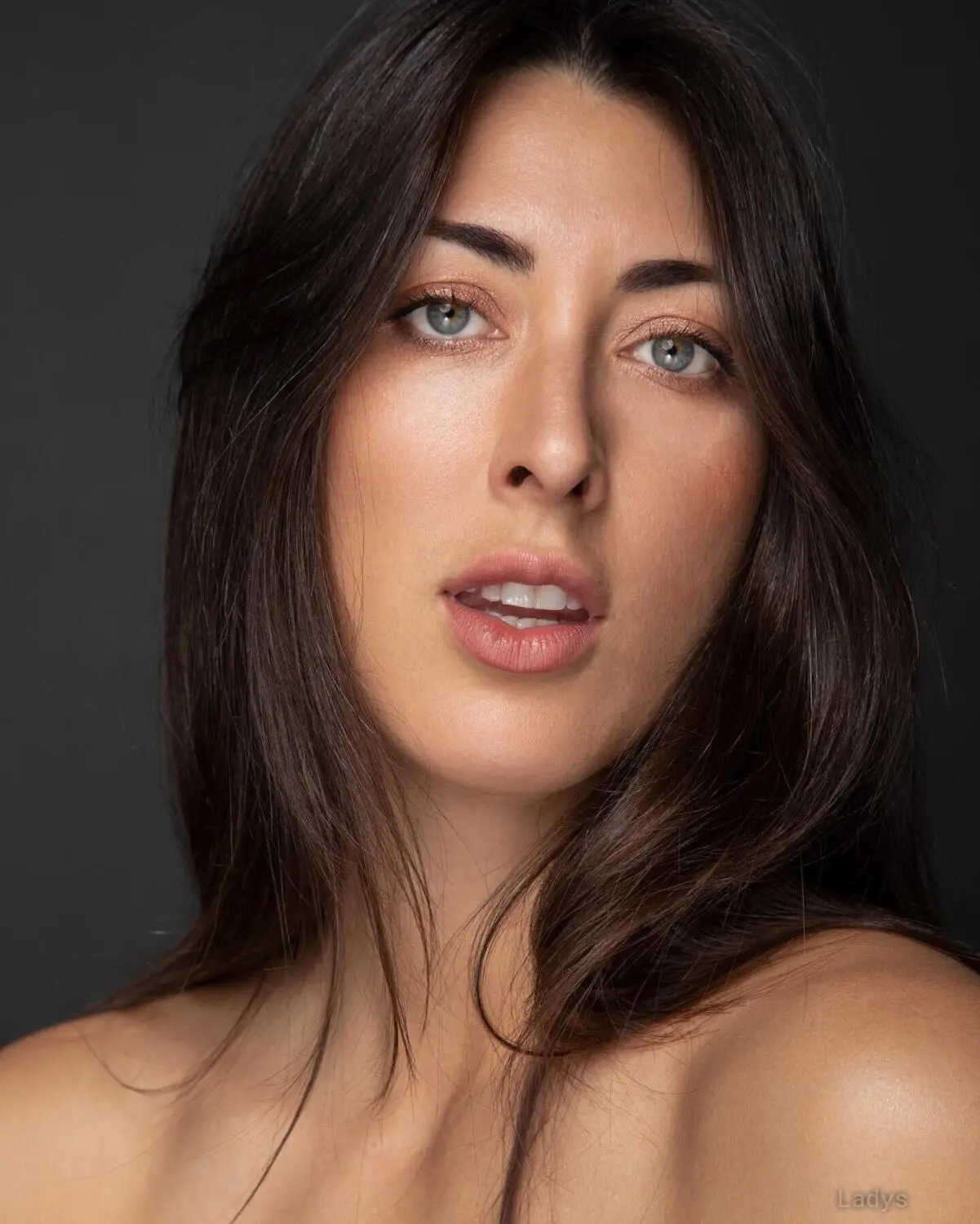 Brett Barletta, 40 years beautiful nude San Diego escorts girl, height 175 sm, Weight 53 kg