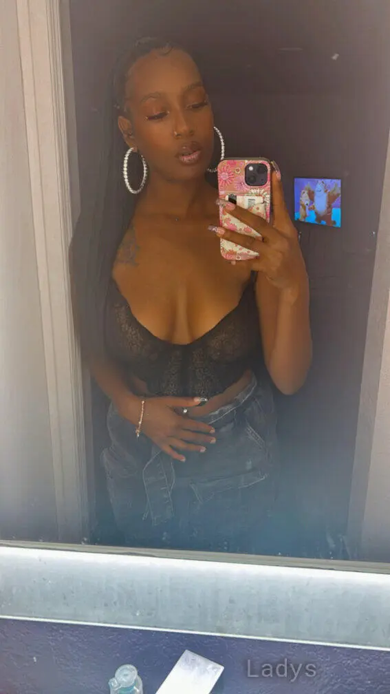 Jasmine, 26 years beautiful nude San Diego escorts girl, height 147 sm, Weight 64 kg