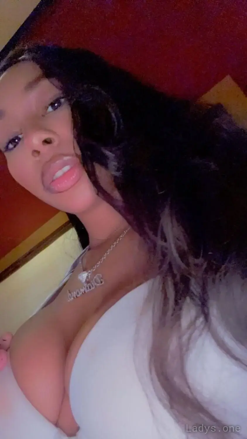 JASMINE, 22 years beautiful nude San Diego escorts girl, height 171 sm, Weight 61 kg
