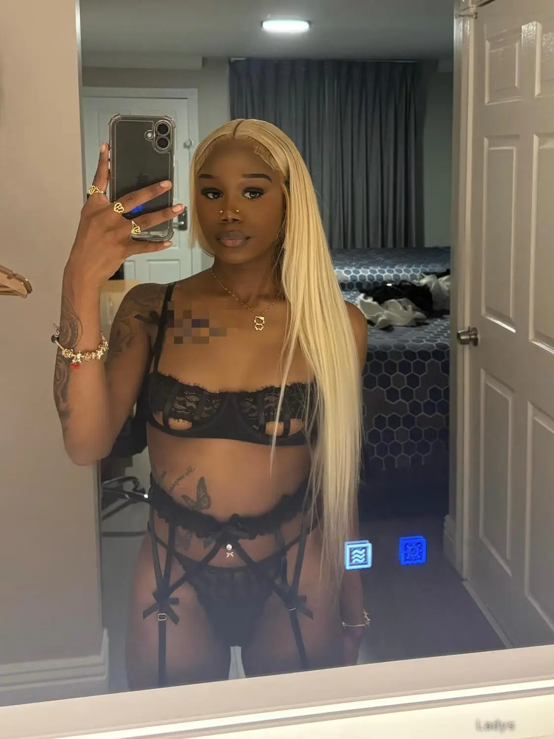 Kit-Katt, 20 years beautiful nude San Diego escorts girl, height 161 sm, Weight 53 kg