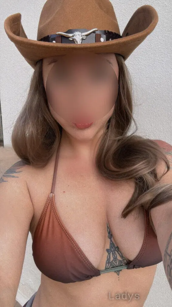Lara, 35 years beautiful nude San Diego escorts girl, height 160 sm, Weight 58 kg
