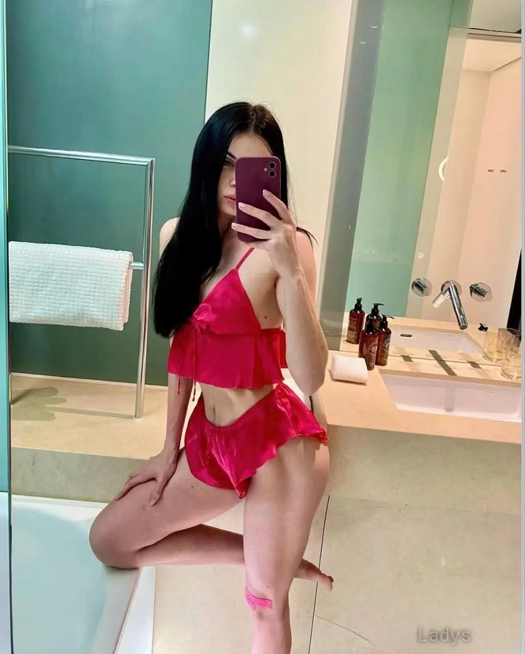 Liana Nilson, 20 years beautiful nude San Diego escorts girl, height 155 sm, Weight 53 kg