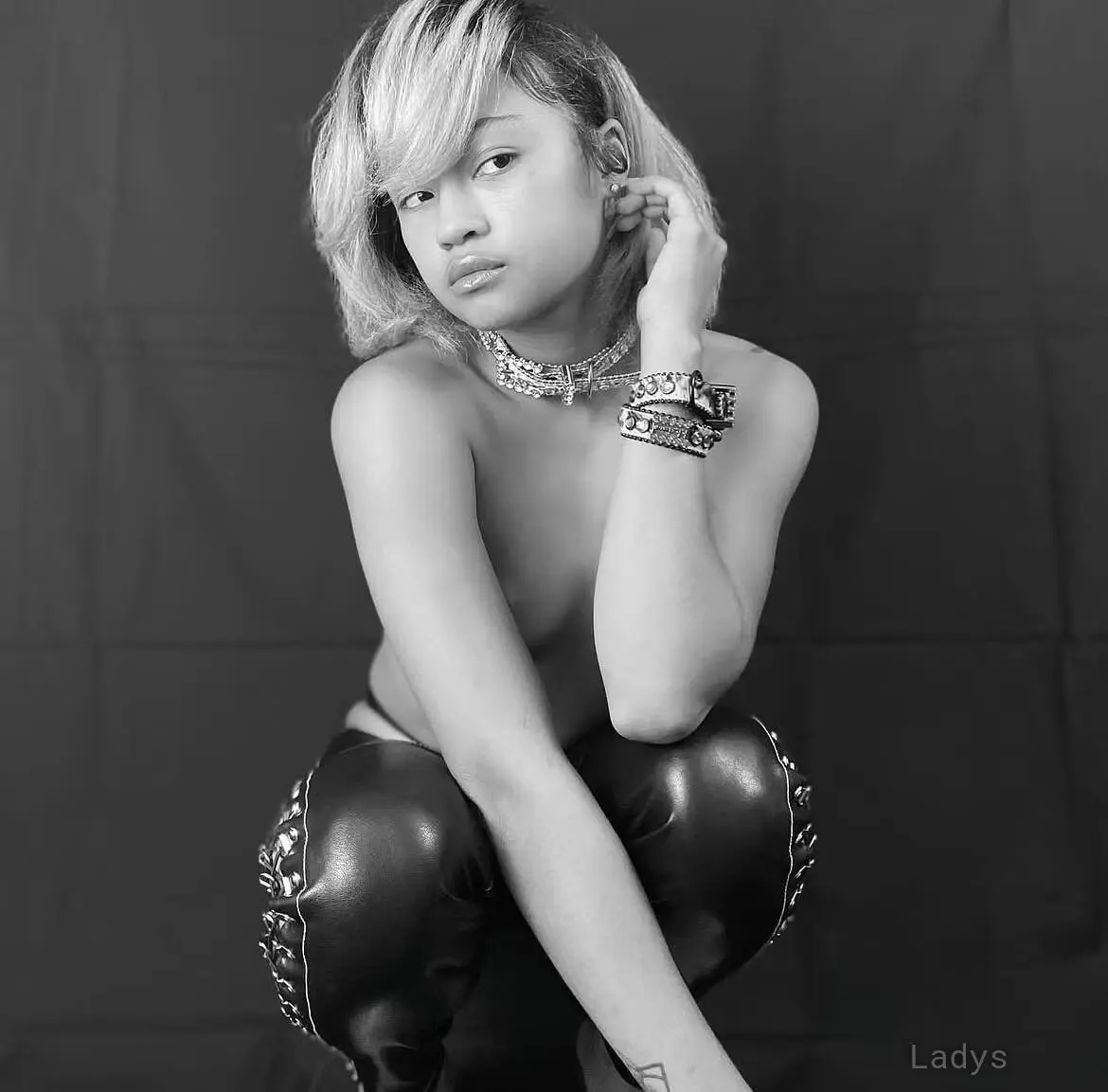 Nette, 26 years beautiful nude San Diego escorts girl, height 157 sm, Weight 54 kg