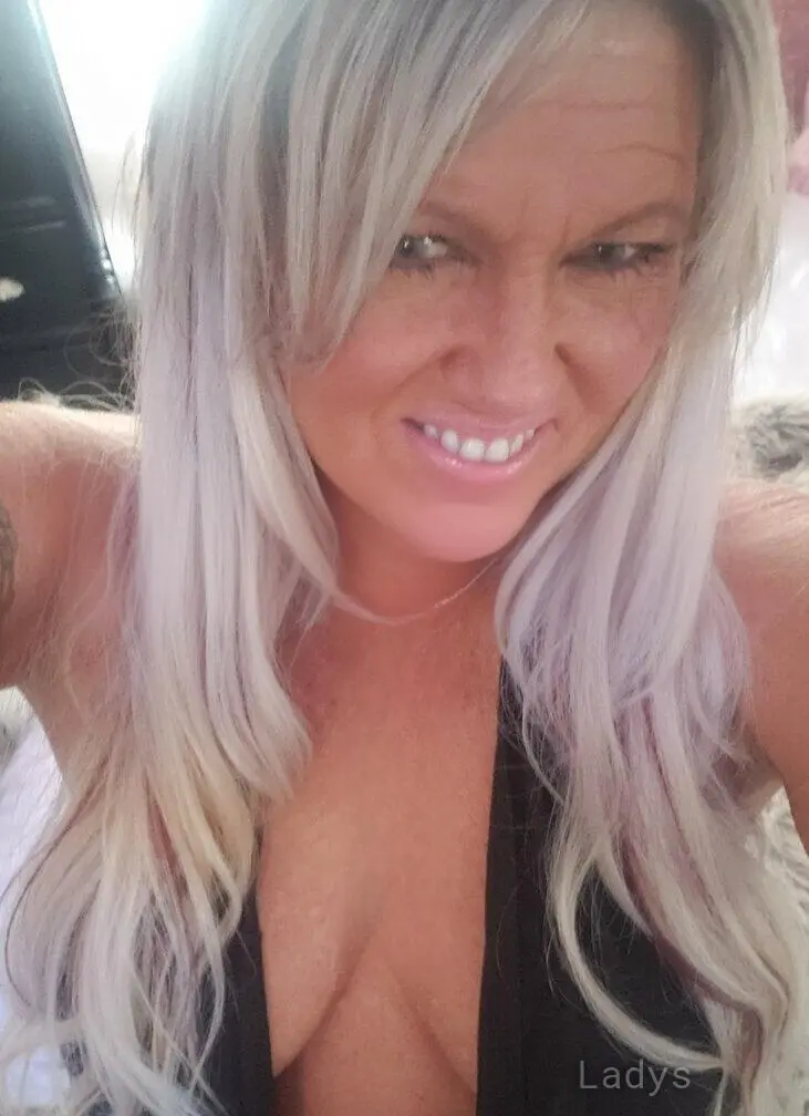 OC'S CHENNIN BLANC SAN DIEGO, 49 years beautiful nude San Diego escorts girl, height 163 sm, Weight 59 kg