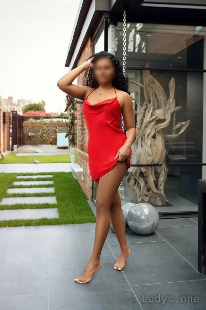 LILAH, 25 years beautiful nude San Francisco escorts girl, height 174 sm, Weight 68 kg