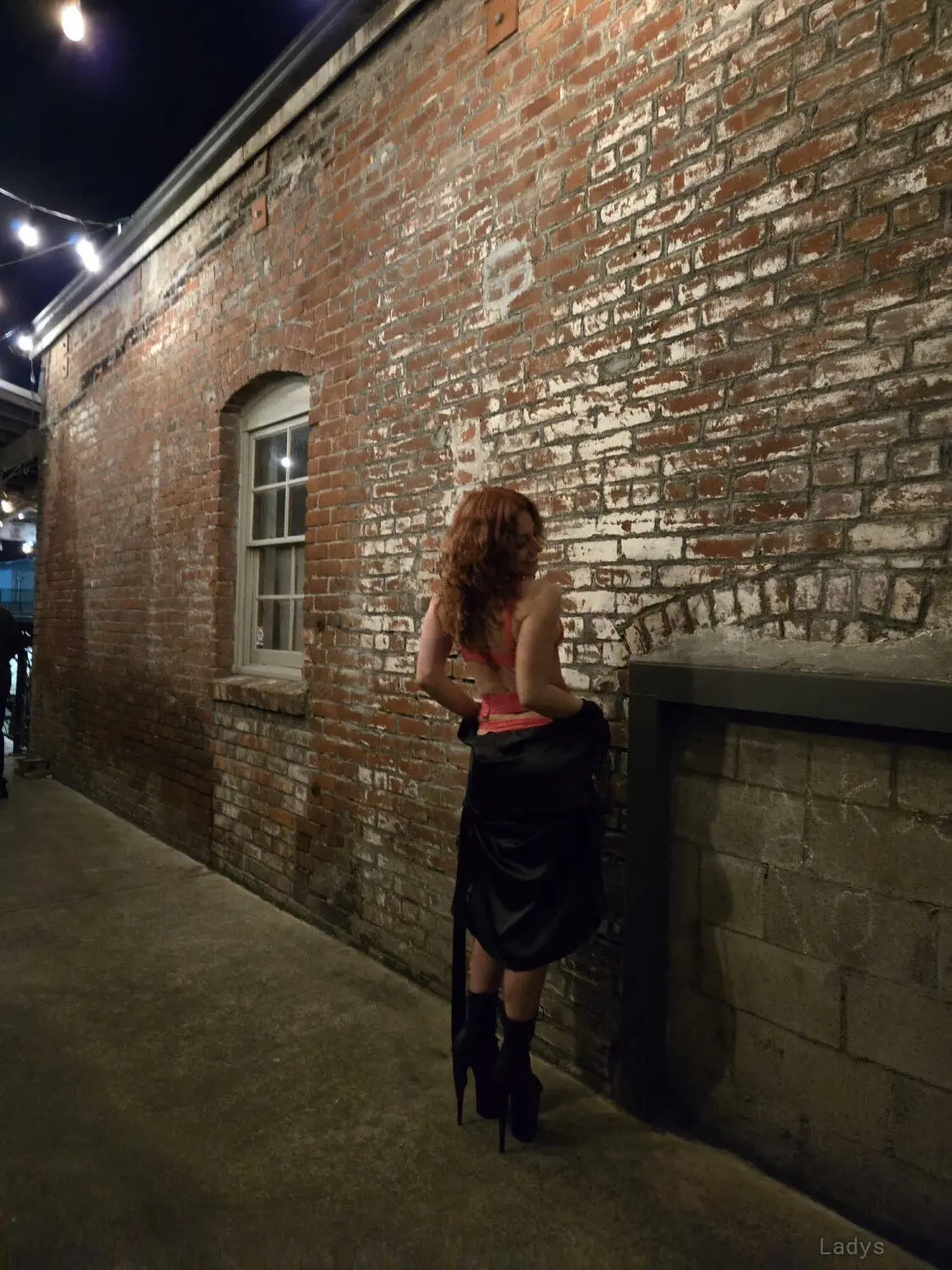 Lily Candid, 32 years beautiful nude San Francisco escorts girl, height 164 sm, Weight 60 kg