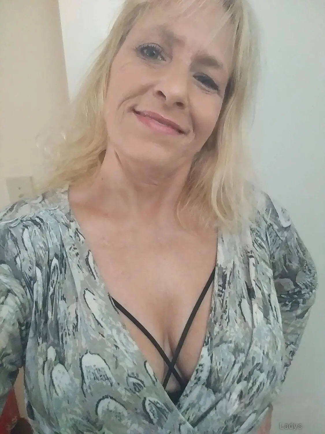 Sweet Mommy, 48 years beautiful nude San Francisco escorts girl, height 156 sm, Weight 56 kg