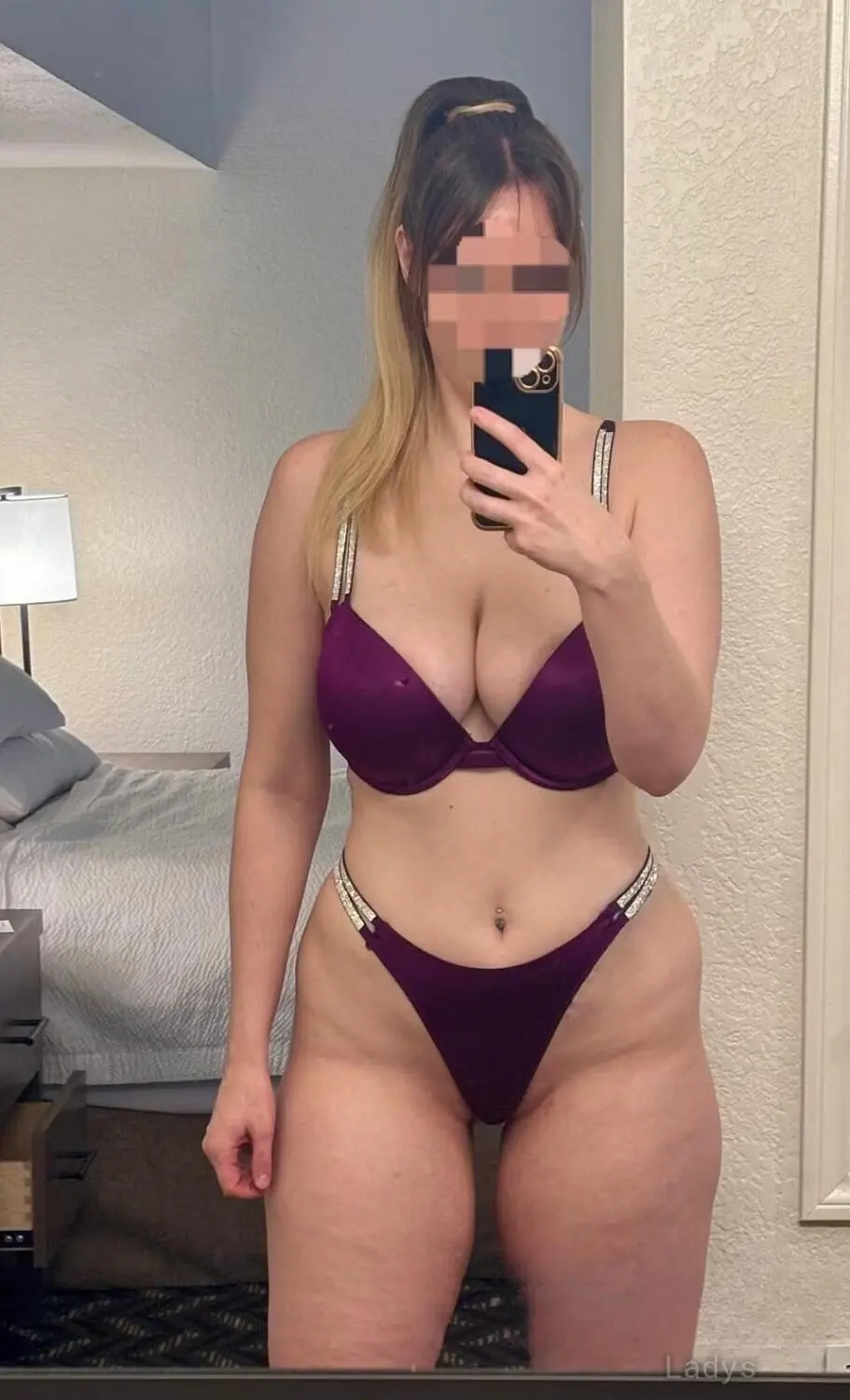 Nikki Bailey, 29 years beautiful nude San Jose escorts girl, height 173 sm, Weight 52 kg