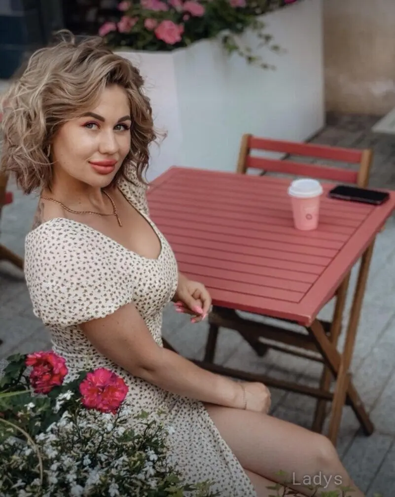 Saurah Cream, 25 years beautiful nude San Jose escorts girl, height 155 sm, Weight 54 kg