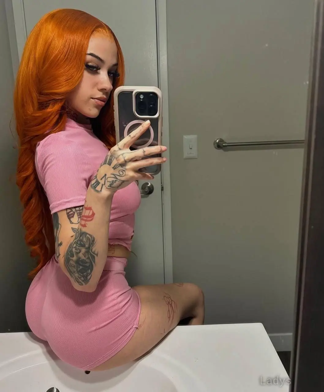 Kayla, 30 years beautiful nude Santa Barbara escorts girl, height 156 sm, Weight 63 kg