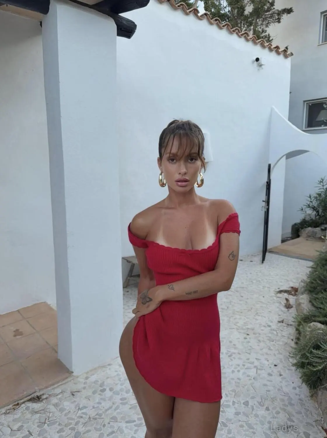 Pauline, 27 years beautiful nude Santa Barbara escorts girl, height 167 sm, Weight 62 kg