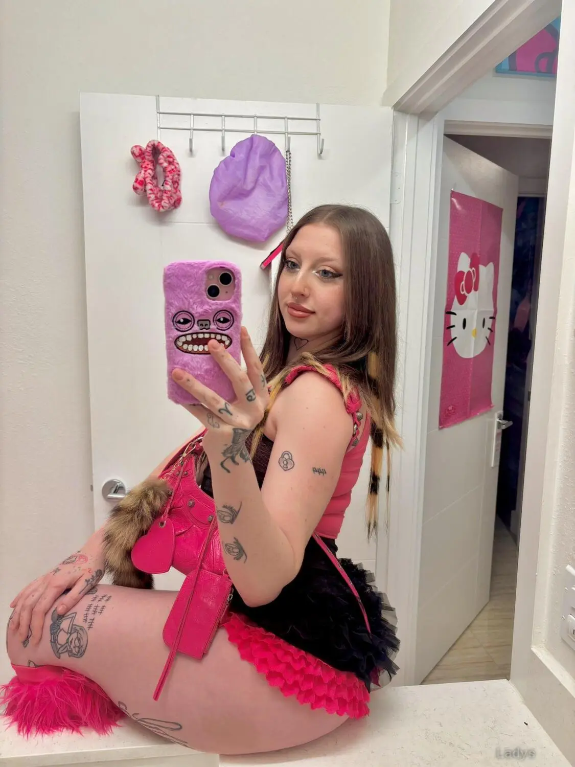 Nikky, 25 years beautiful nude Santa Clara escorts girl, height 156 sm, Weight 46 kg