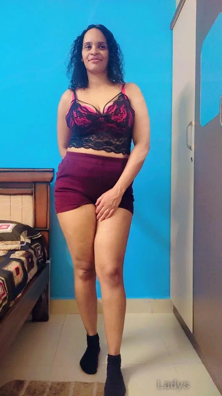 Chubby Body, 25 years old Santiago de Cali escort girl with big tits, height 183 sm, Weight kg