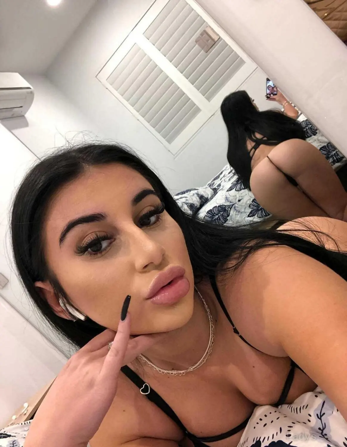 Martina, 25 years beautiful nude Santorini escorts girl, height 168 sm, Weight 47 kg