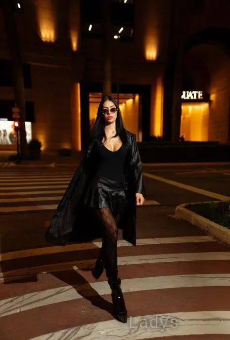 Isabelle Akemi, 22 years beautiful nude Sao Paulo escorts girl, height 176 sm, Weight 58 kg